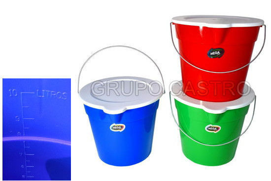 Foto de Cubeta c/medidas 10 ltrs c/tapa AA11122R 24x30 cms Megaplast